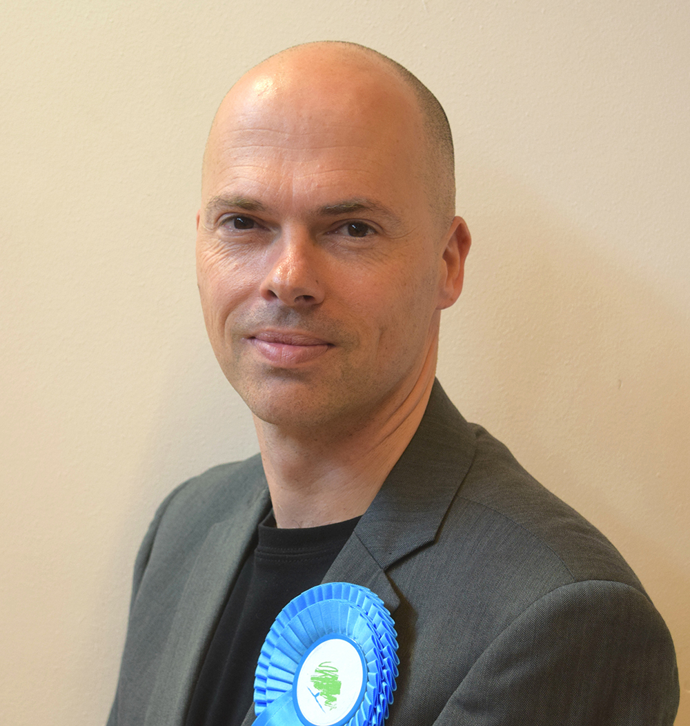 Photograph of Cllr Scott Alderson Lewis