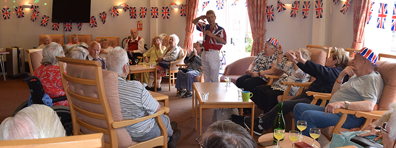 Older people celebrating the Jubilee