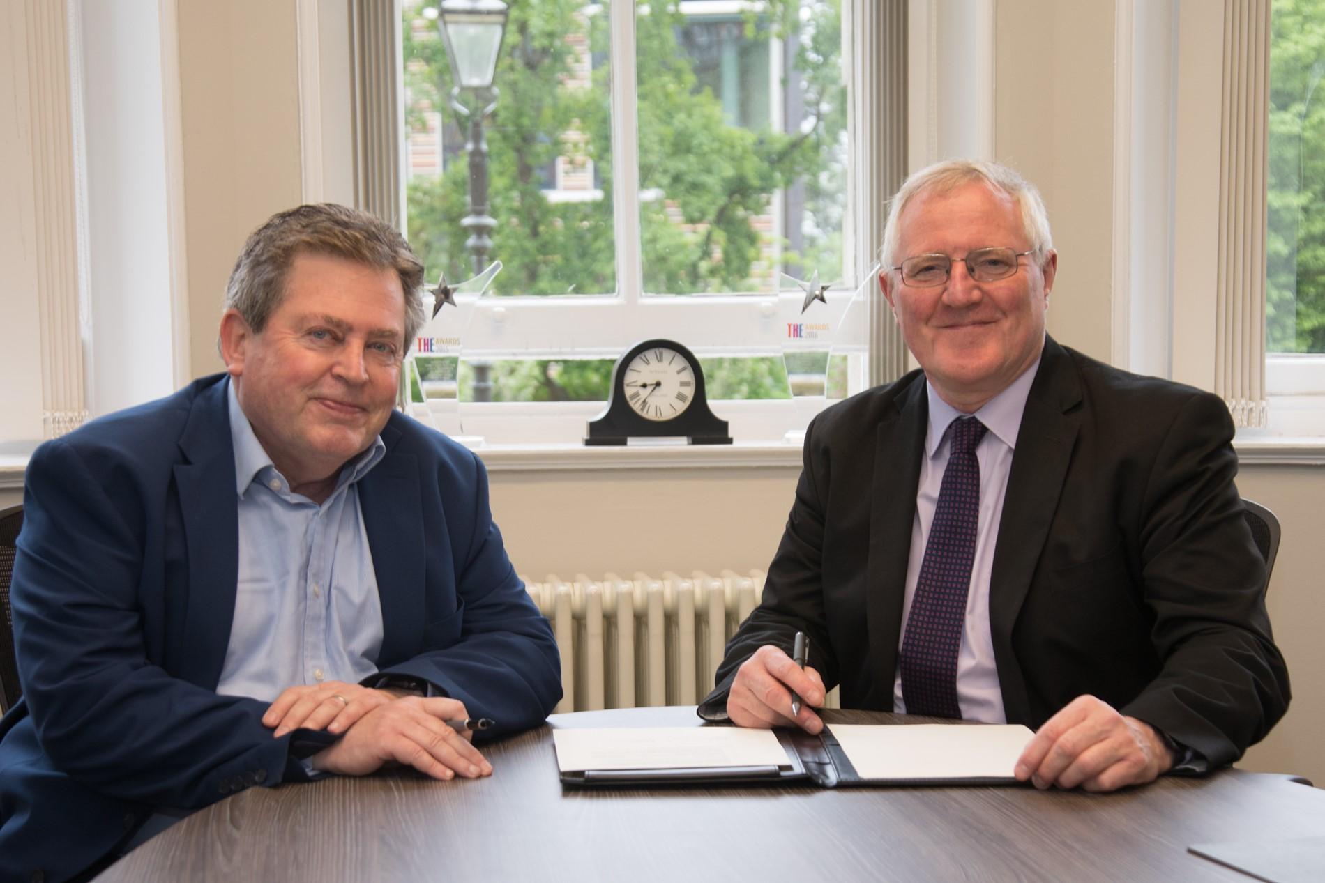 Mou signing with Professor Paul Layzell and CEO Paul Turrell